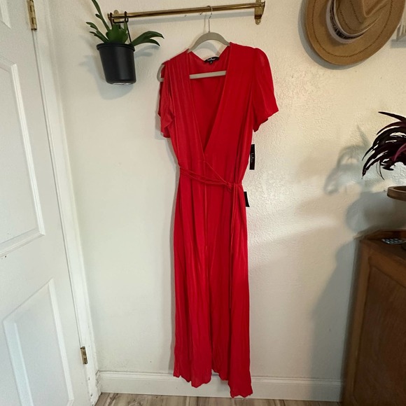 Red Classic Wrap Dress with flutter sleeves. NWT LuLus. Medium - Picture 2 of 10